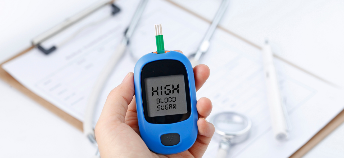 High Glucose in Blood: Causes, Symptoms, Effects, Treatment & Prevention